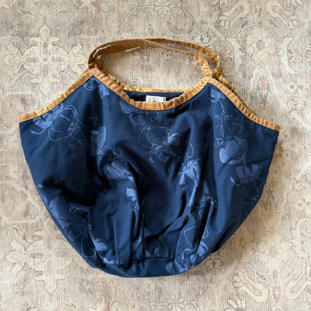 Kealopiko 'Eke Nui Tote Bag